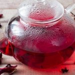 Чай Каркаде в чайнике