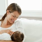 При грудном вскармливании свечи от геморроя являются наиболее предпочтительной лекарственной формой, т. к. оказывают только местное воздействие