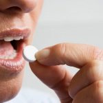 Сбор анамнеза включает в себя сведения о принимаемых пациентом препаратах, способных вызвать повышение АД